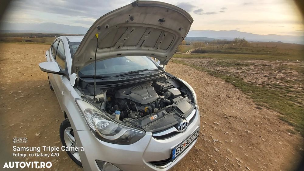 Hyundai Elantra 1.6 MPi Highway Heat+ - 22