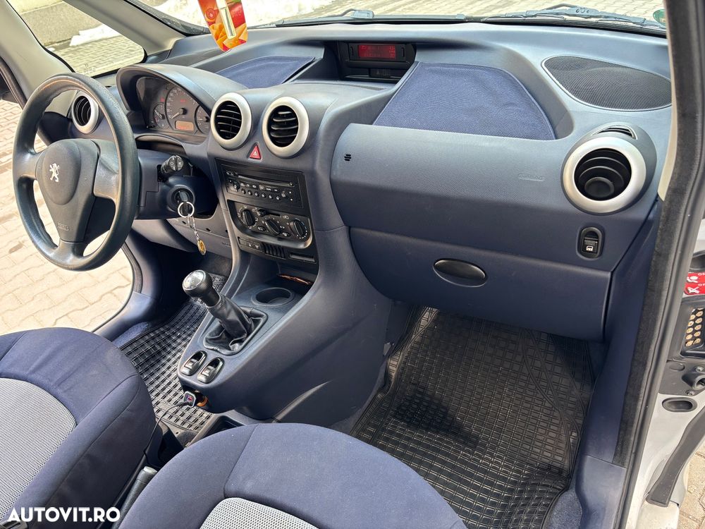 Peugeot 1007 1.4 E Trendy - 14