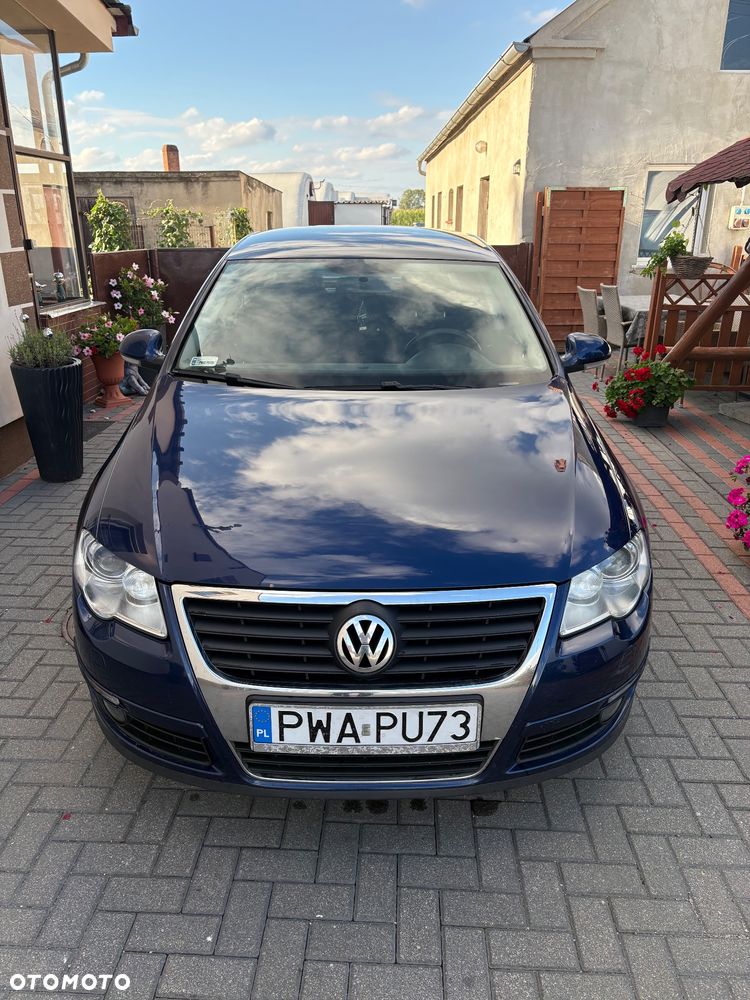 Volkswagen Passat 2.0 TDI DPF Comfortline - 2