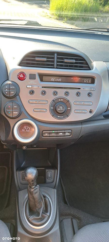 Honda Jazz ver-1-4-i--vtec-elegance - 8