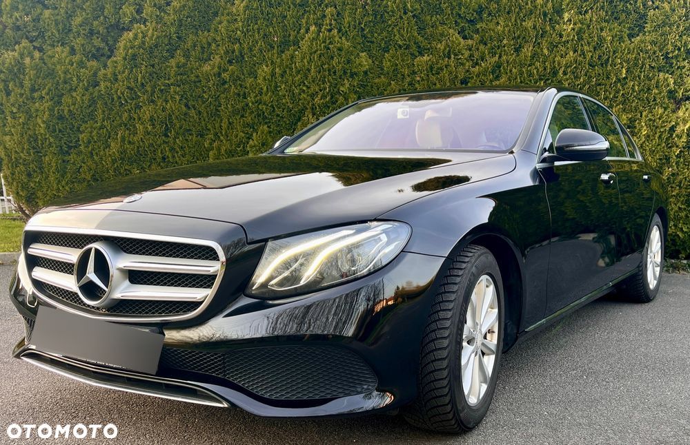 Mercedes-Benz Klasa E 220 d 4-Matic 9G-TRONIC - 1