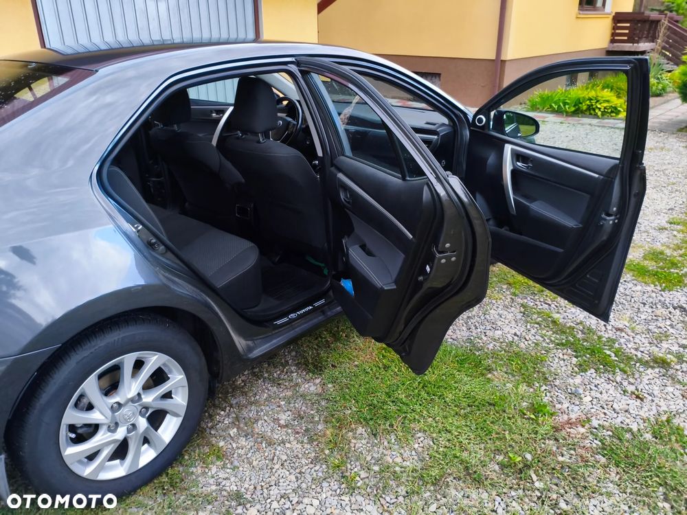 Toyota Corolla 1.6 Premium EU6 - 7