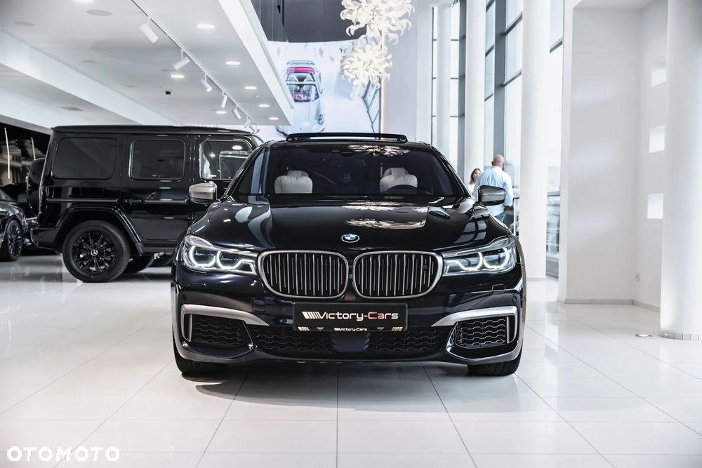 BMW Seria 7 M760Li xDrive - 19