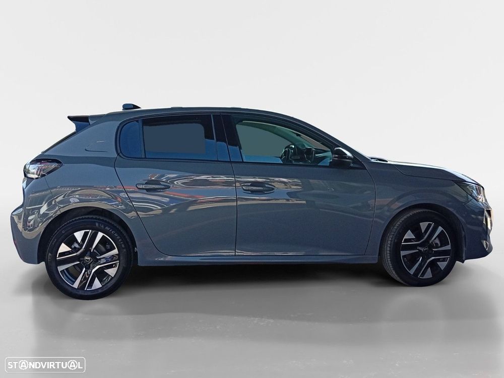 Peugeot 208 - 6