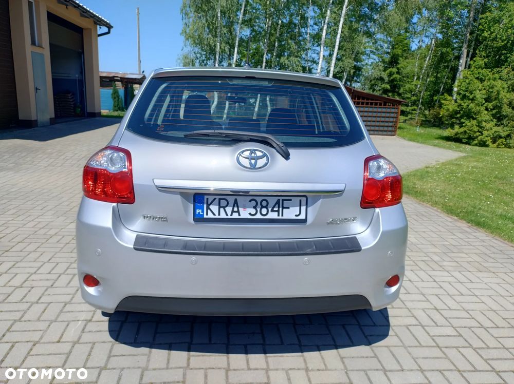 Toyota Auris 1.33 VVT-i - 8