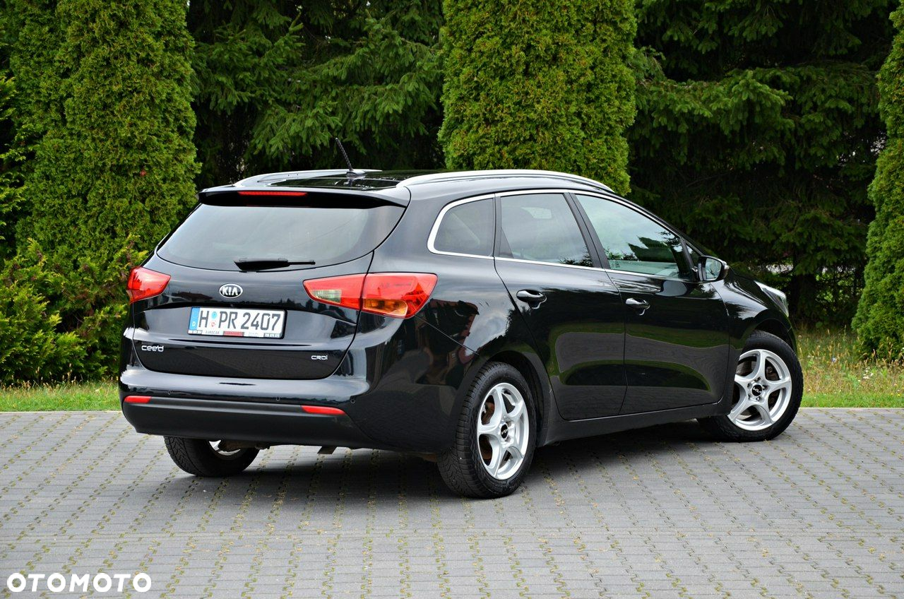 Kia Ceed 1.6 CRDi 128 Platinum Edition - 4
