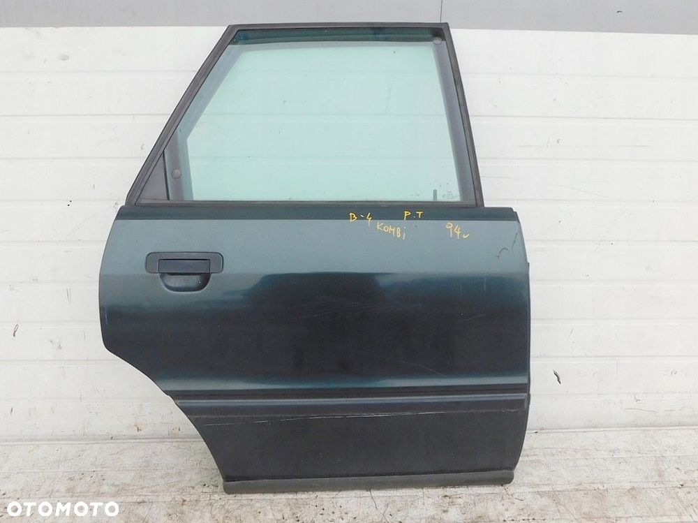 AUDI 80 B4 2.0 94r DRZWI PRAWY TYŁ AVANT KOMBI - 1