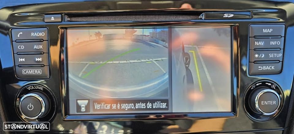 Nissan Qashqai 1.6 dCi N-Connecta - 6