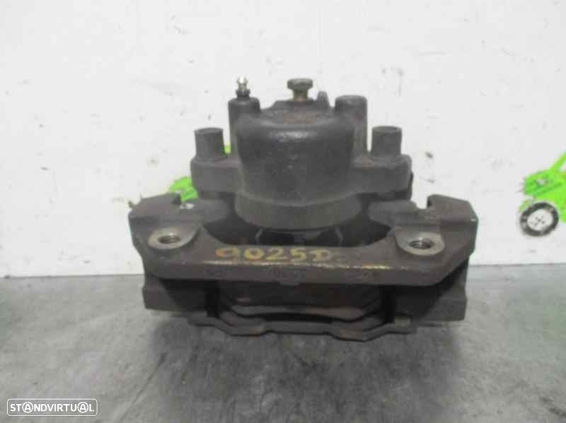 PINÇA TRAVÃO FRONTAL ESQUERDA CHRYSLER VOYAGER IV 2003 -6629WF8 - 2