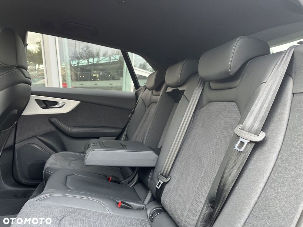Audi Q8 - 17
