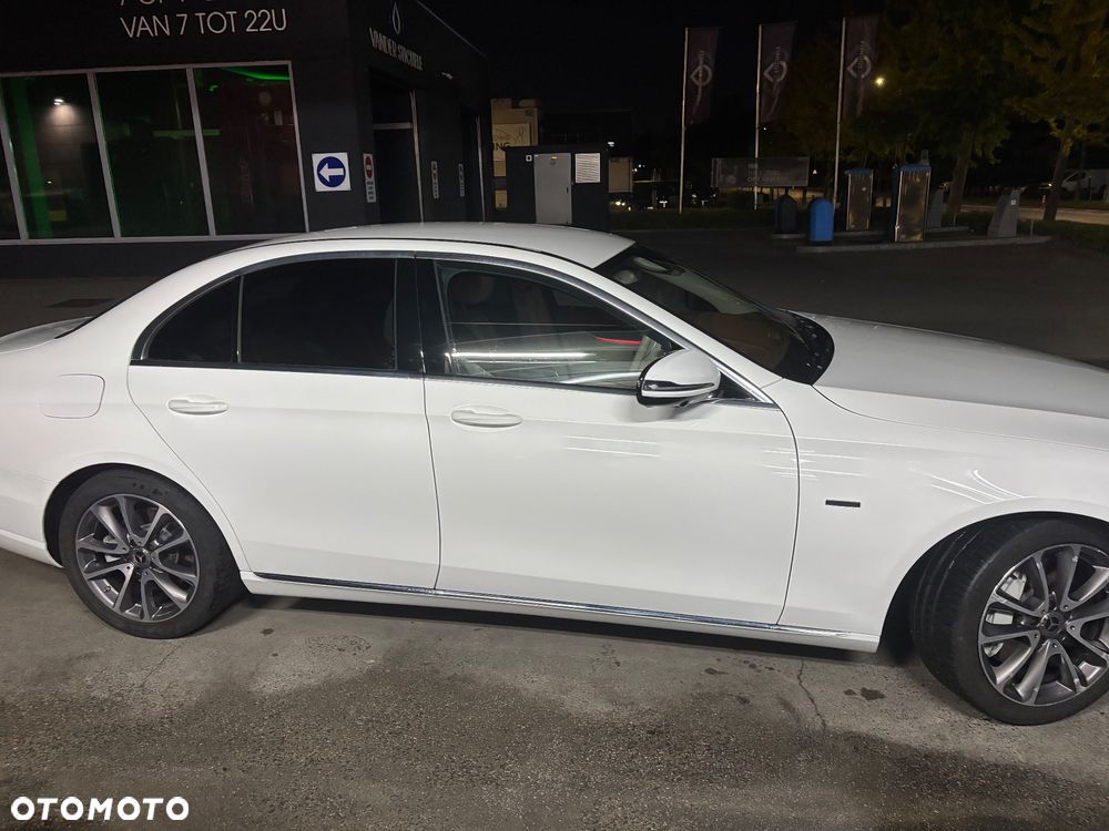 Mercedes-Benz Klasa E 250 9G-TRONIC - 3
