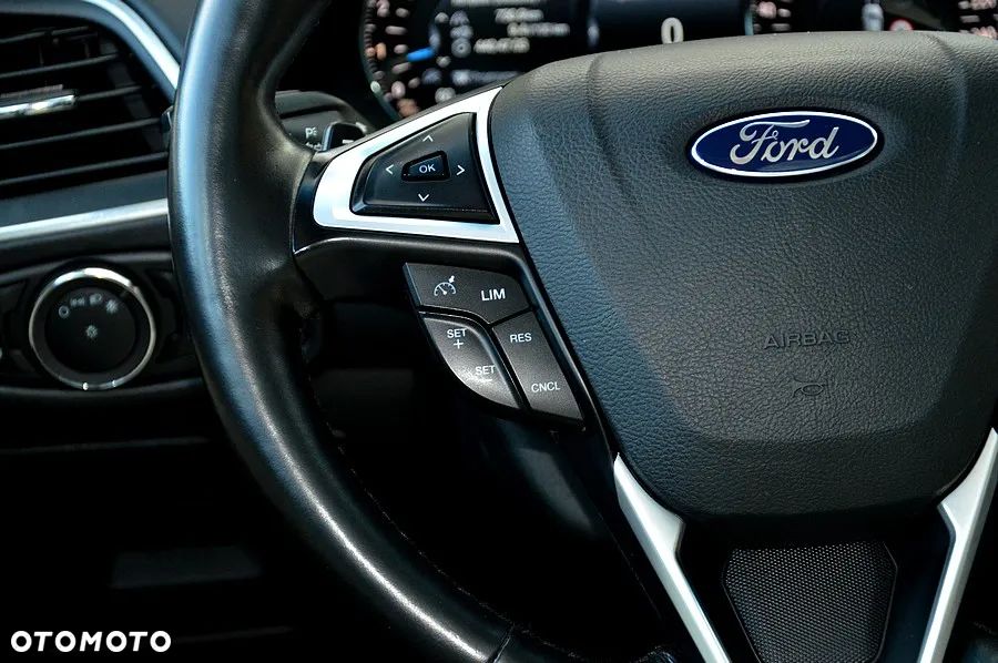Ford Edge 2.0 TDCi Bi-Turbo 4x4 Vignale - 30