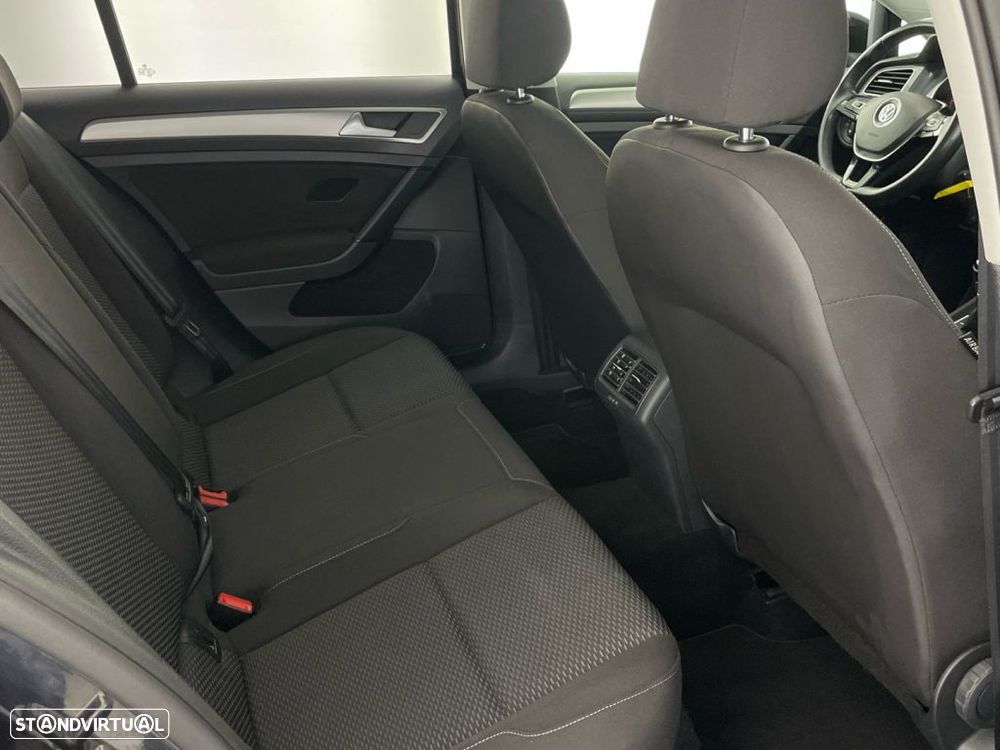 VW Golf 1.0 TSI Confortline - 25