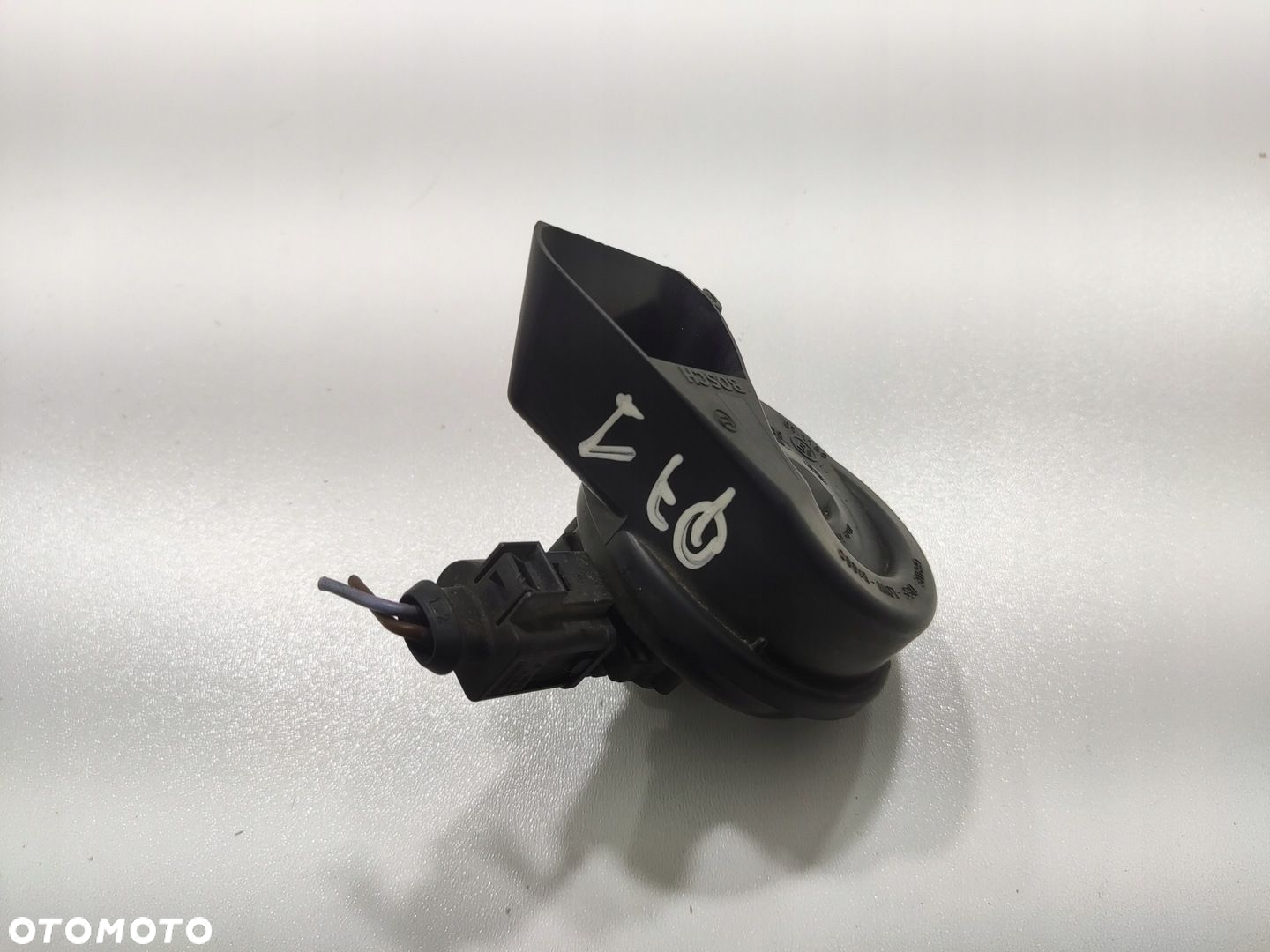 KLAKSON SYGNAŁ DŹWIĘKOWY AUDI Q7 I 4L 2005-2009 4L0951221A - 4