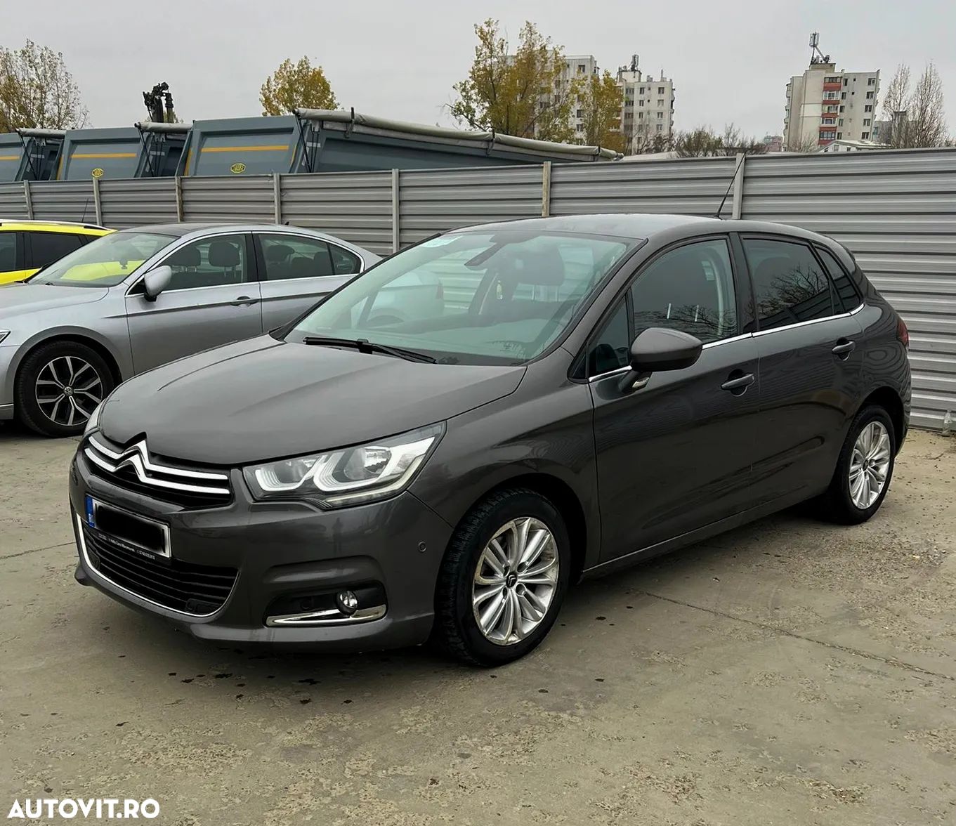 Citroën C4 BlueHDi 120 Stop&Start EAT6 Selection - 1