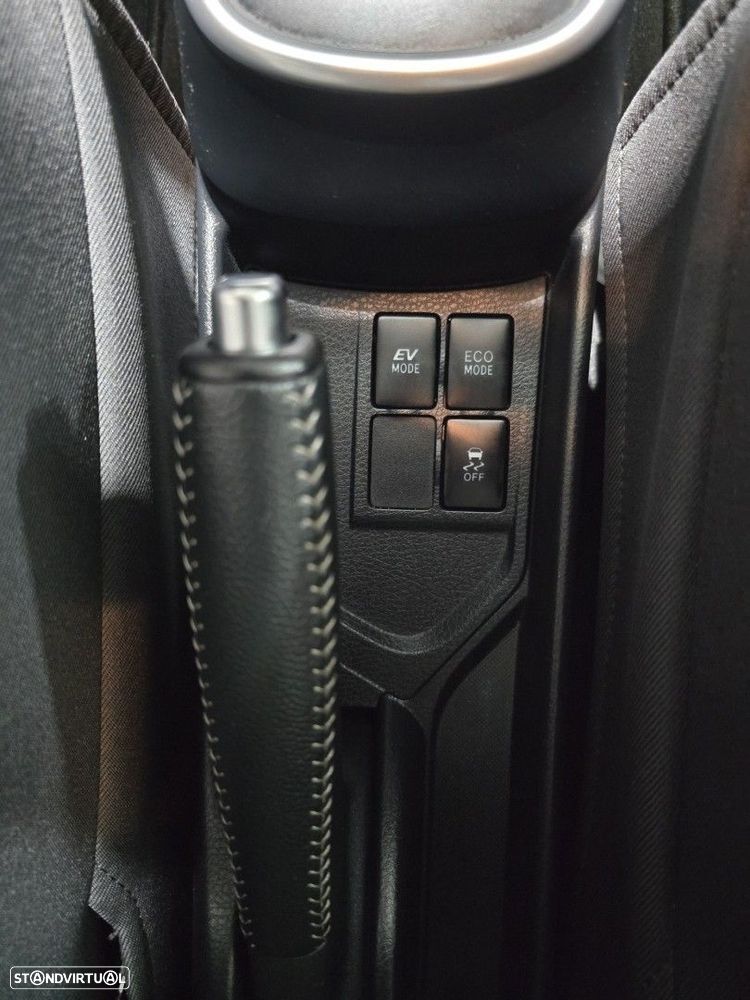 Toyota Yaris 1.5 HSD Comfort - 34