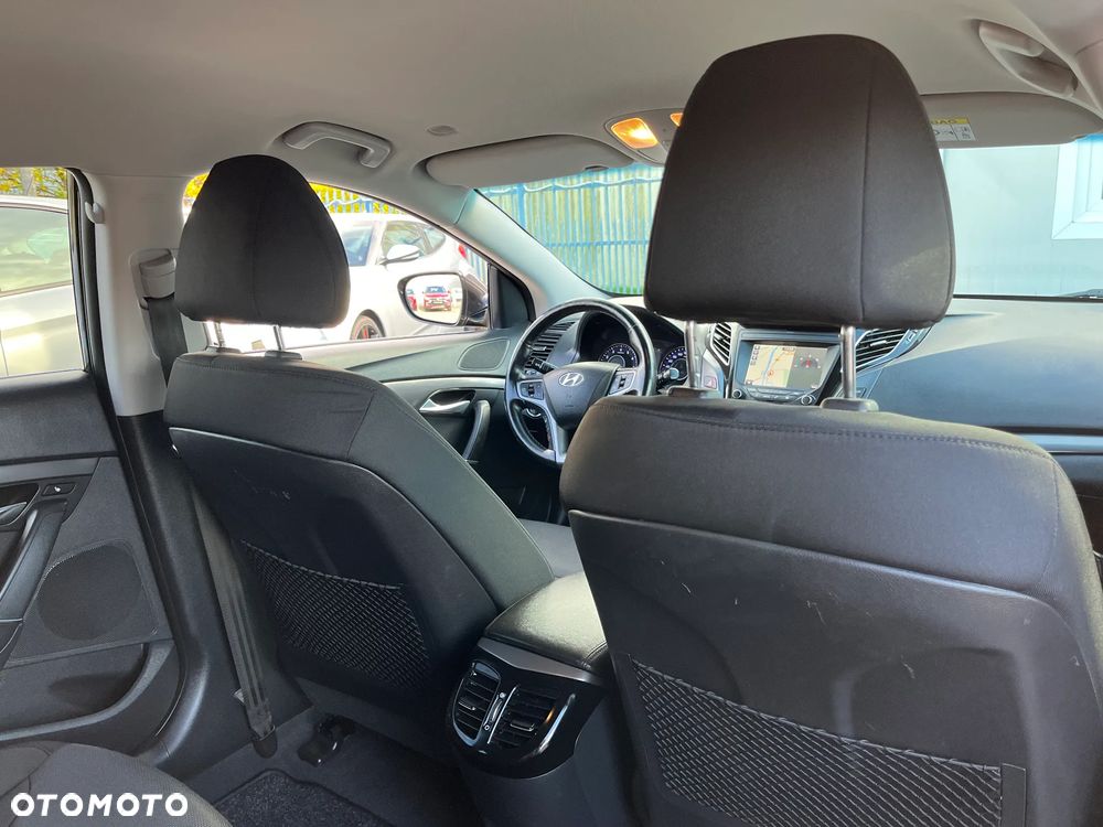 Hyundai i40 Kombi 2.0 Automatik Family+ - 28