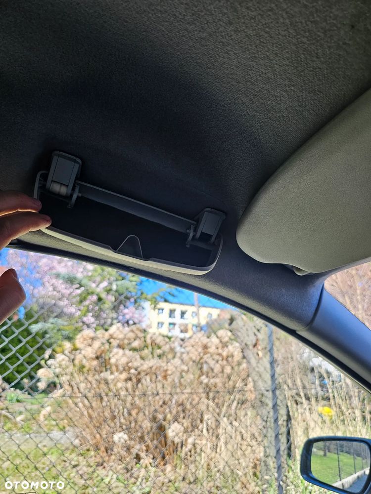 Ford Focus 2.0 Ghia - 17