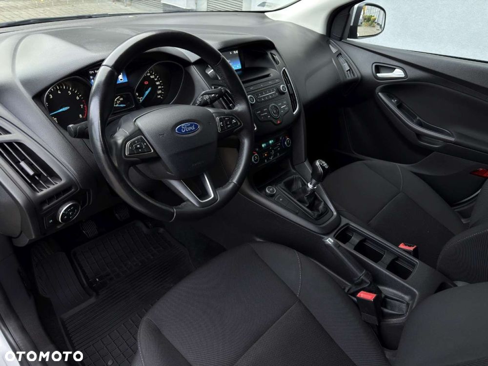Ford Focus - 15
