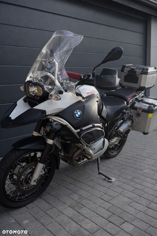 BMW R - 1