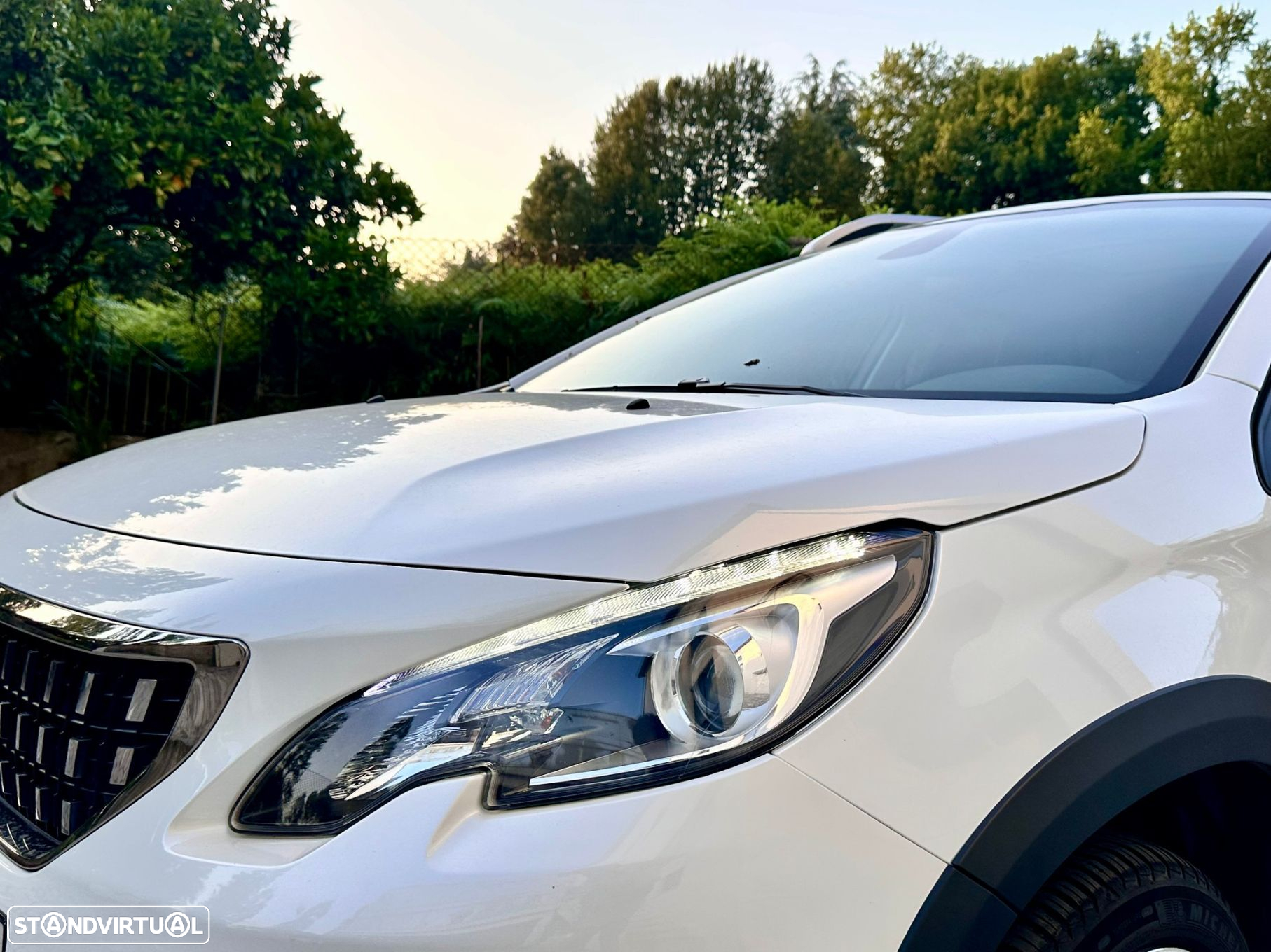 Peugeot 2008 1.2 PureTech Crossway - 4
