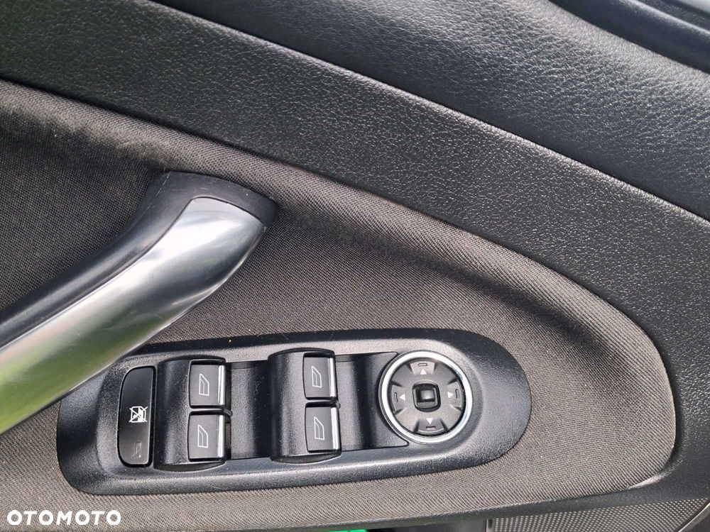 Ford Mondeo - 7