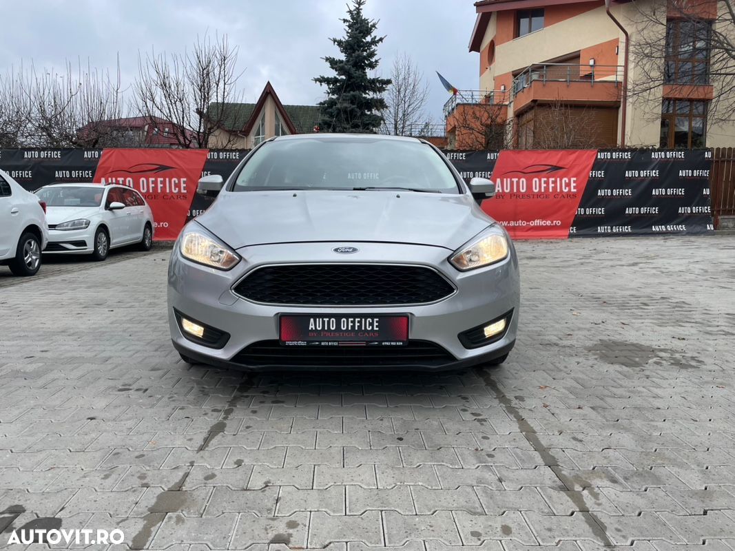 Ford Focus - 1