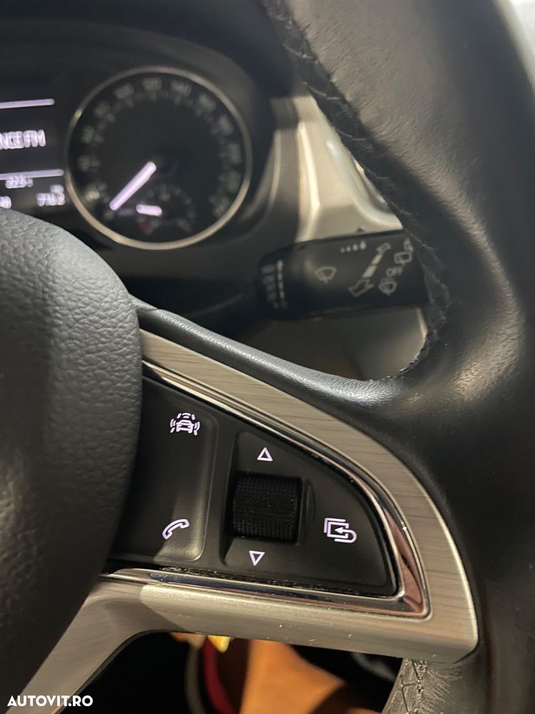 Skoda RAPID 1.6 TDI Ambition - 20