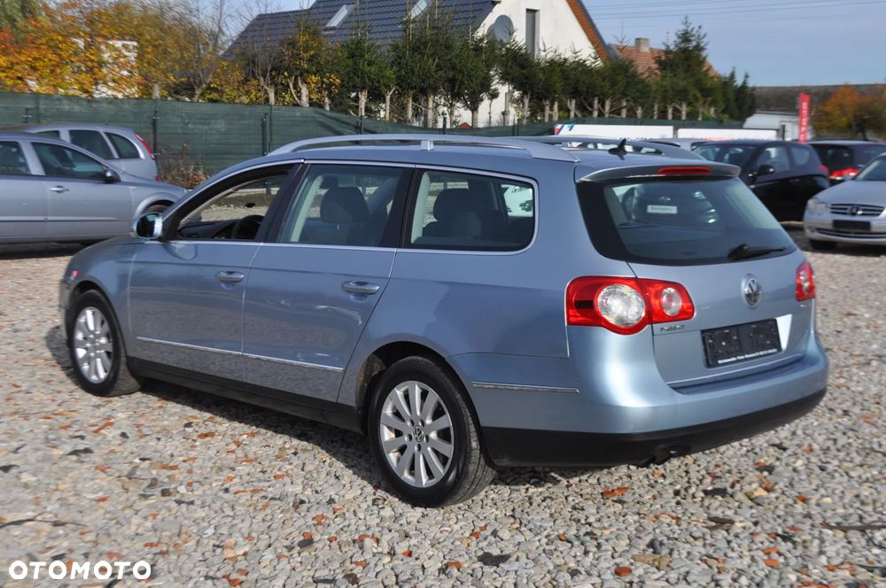 Volkswagen Passat Variant 2.0 TDI BlueMotion Technology DPF Highline - 7