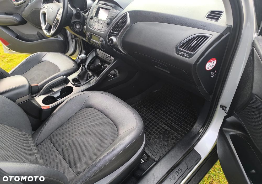 Hyundai ix35 1.6 2WD blue Style - 11