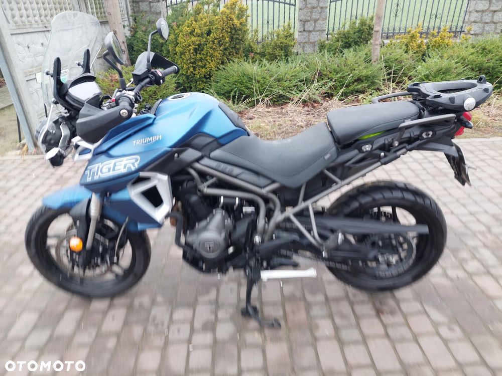 Triumph Tiger - 2