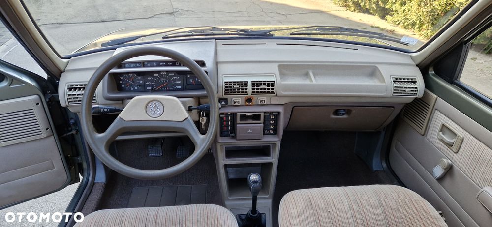 Peugeot 205 1.4 SR - 10