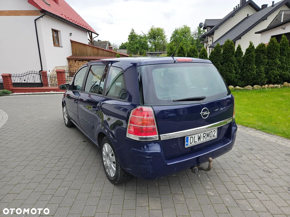 Opel Zafira - 11
