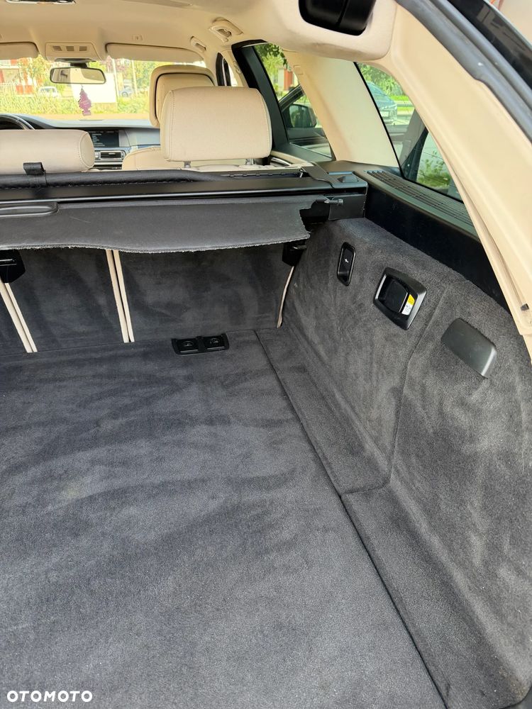 BMW Seria 5 520d - 22