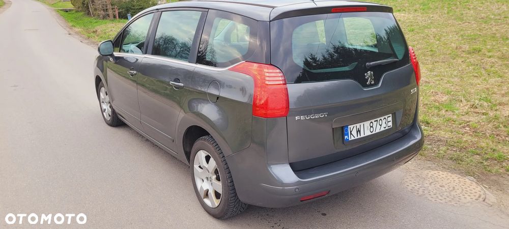 Peugeot 5008 HDI 150 Allure - 3
