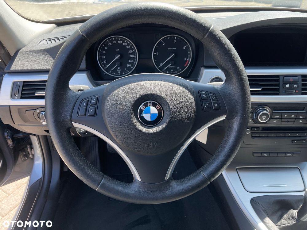 BMW Seria 3 316d - 12