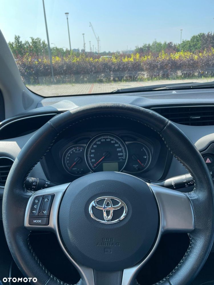 Toyota Yaris 1.33 Active EU6 - 10