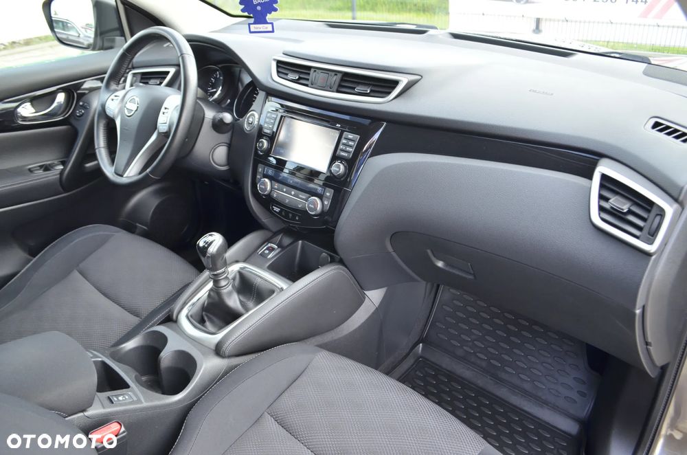 Nissan Qashqai 1.6 DIG-T N-Tec - 22