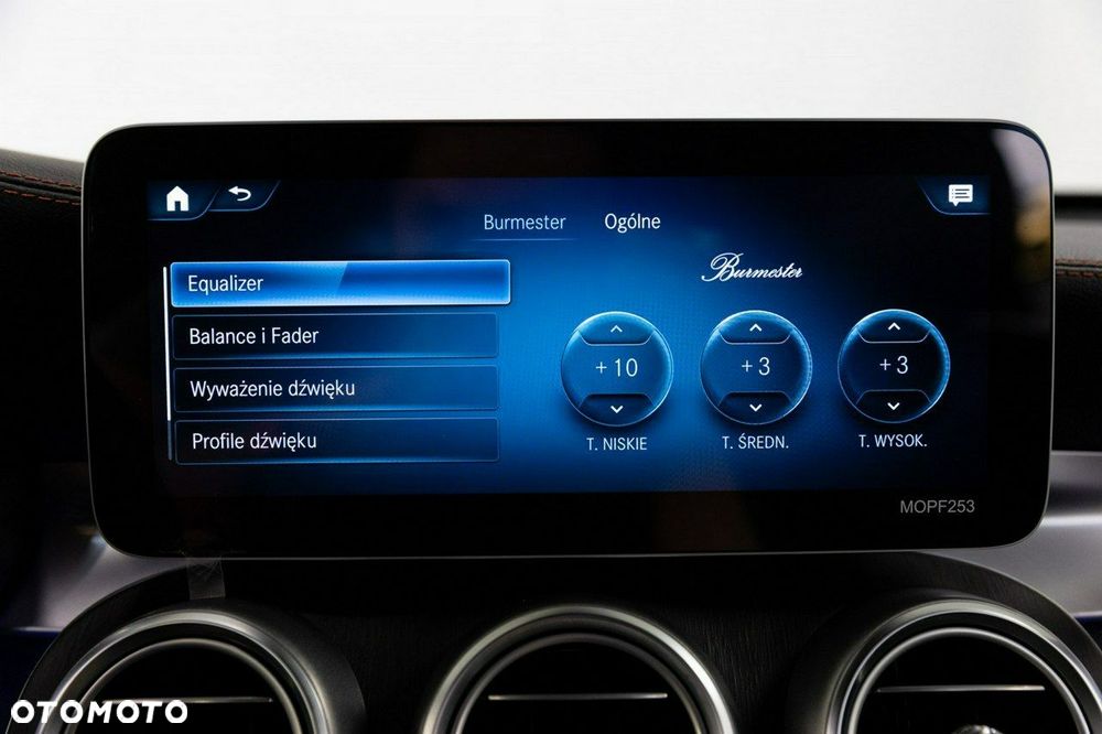 Mercedes-Benz GLC - 31