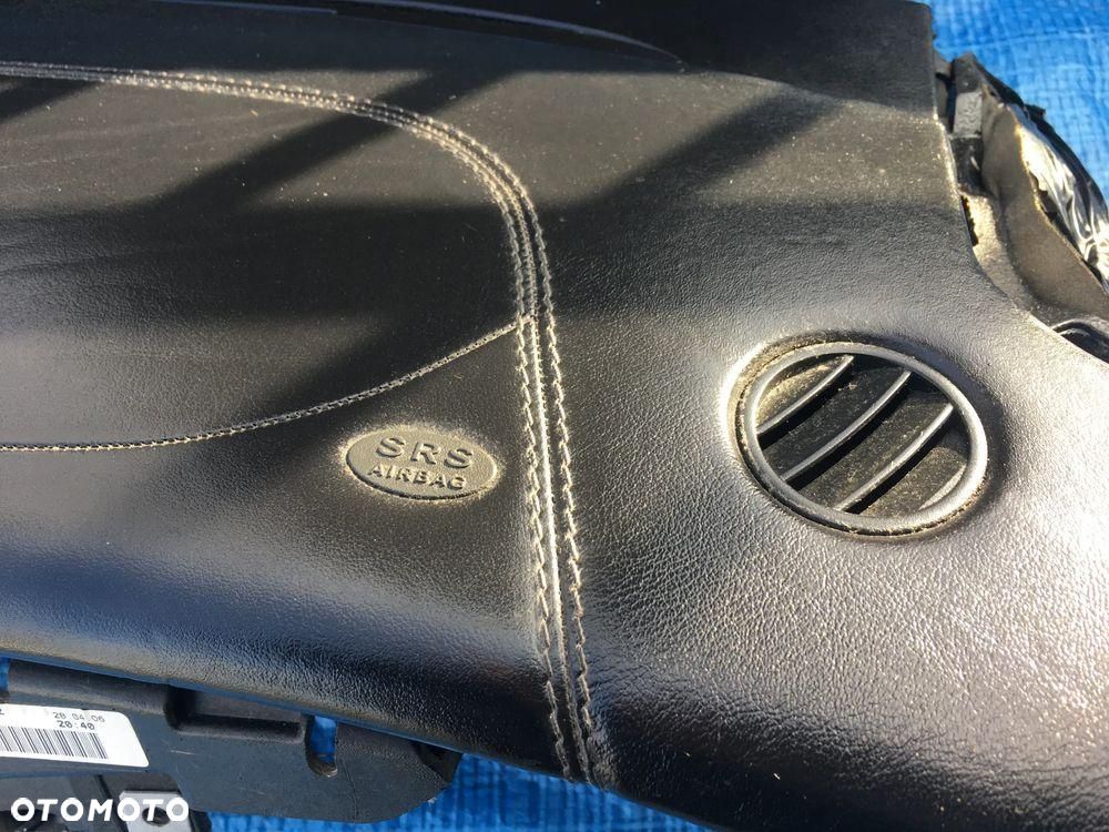 Mercedes CLS W219 / Konsola Skóra / Demontaż / 2006 - 4