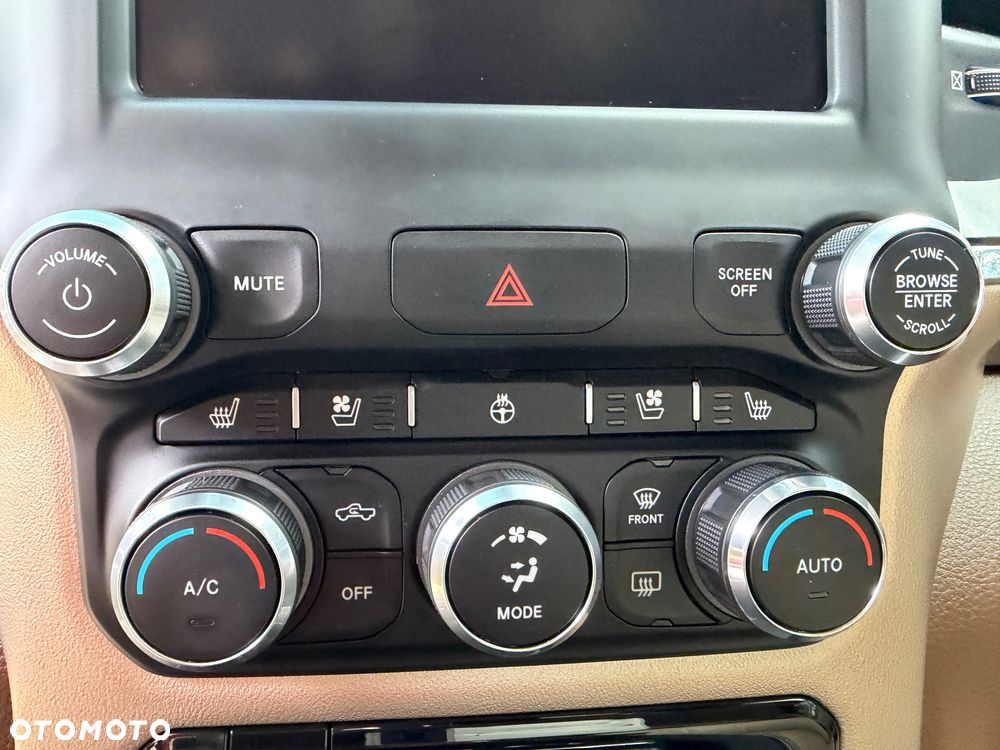 RAM 1500 Quad Cab Laramie - 13