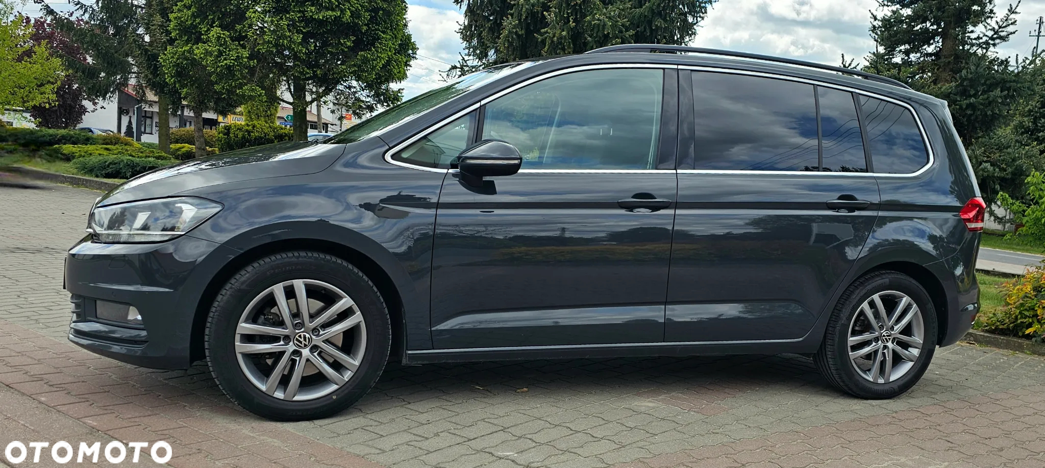 Volkswagen Touran 2.0 TDI SCR (BlueMotion Technology) DSG Highline - 9