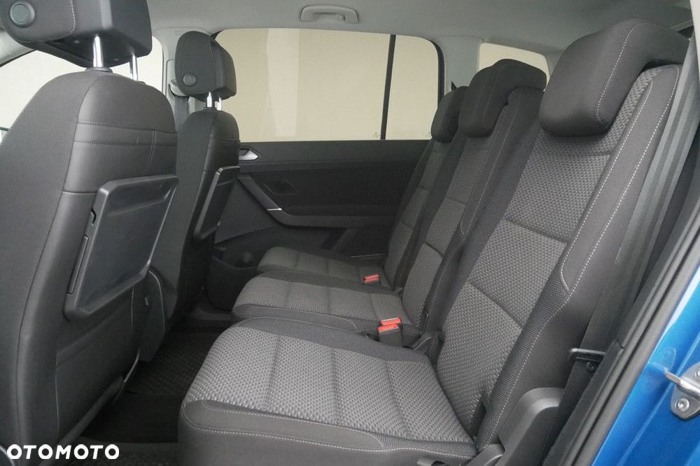 Volkswagen Touran - 15