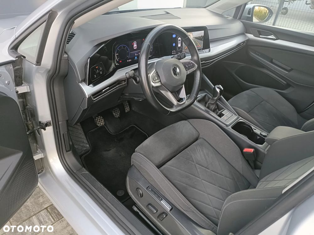 Volkswagen Golf - 14