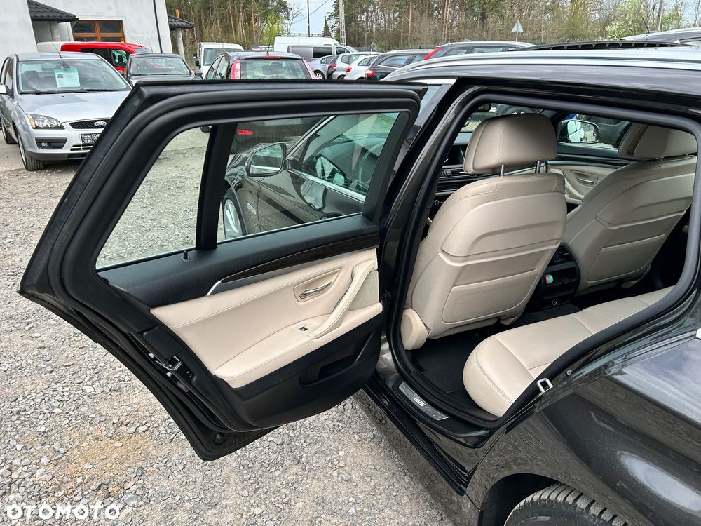 BMW Seria 5 530d Luxury Line - 10