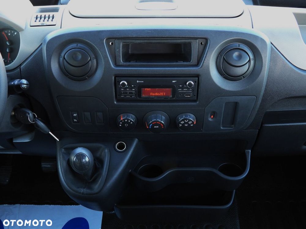 Renault MASTER FURGON BRYGADÓWKA 7 MIEJSC TEMPOMAT KLIMATYZACJA  110KM - 28