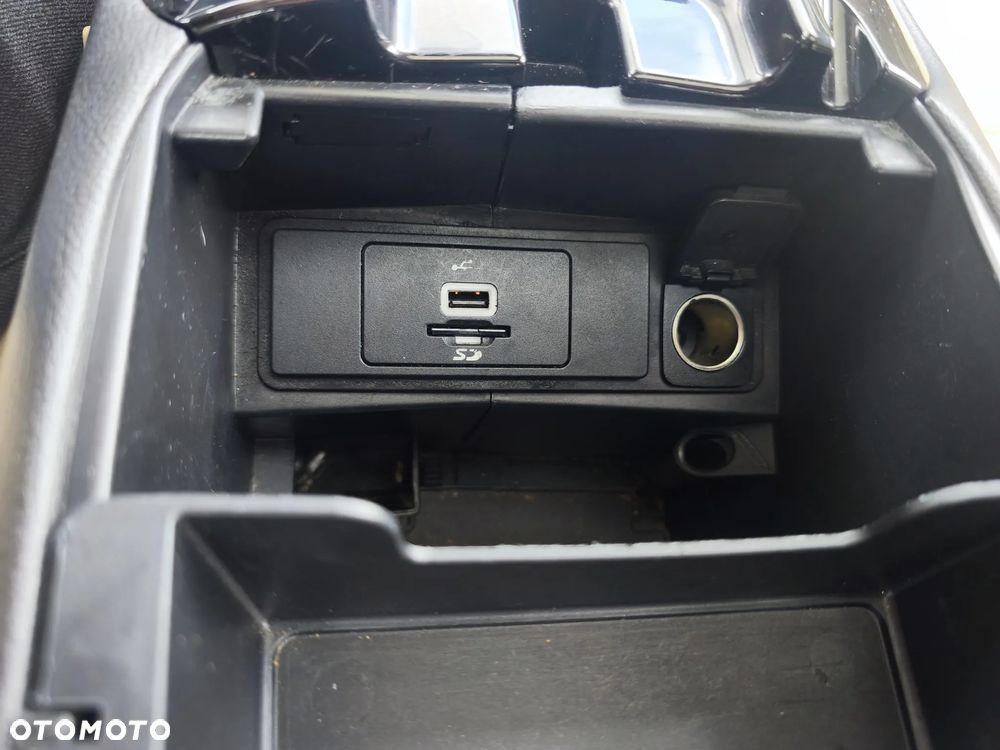 Ford Fusion - 22