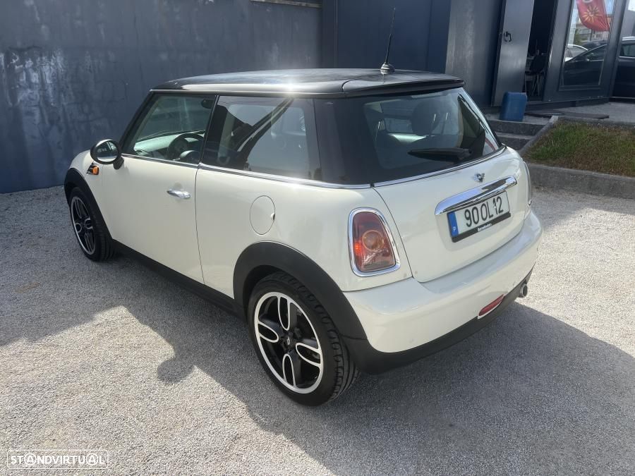 MINI 3 Portas One D - 3