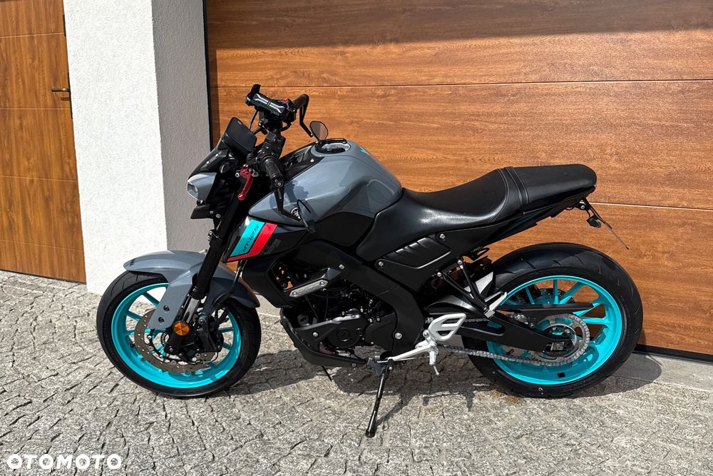 Yamaha MT - 17