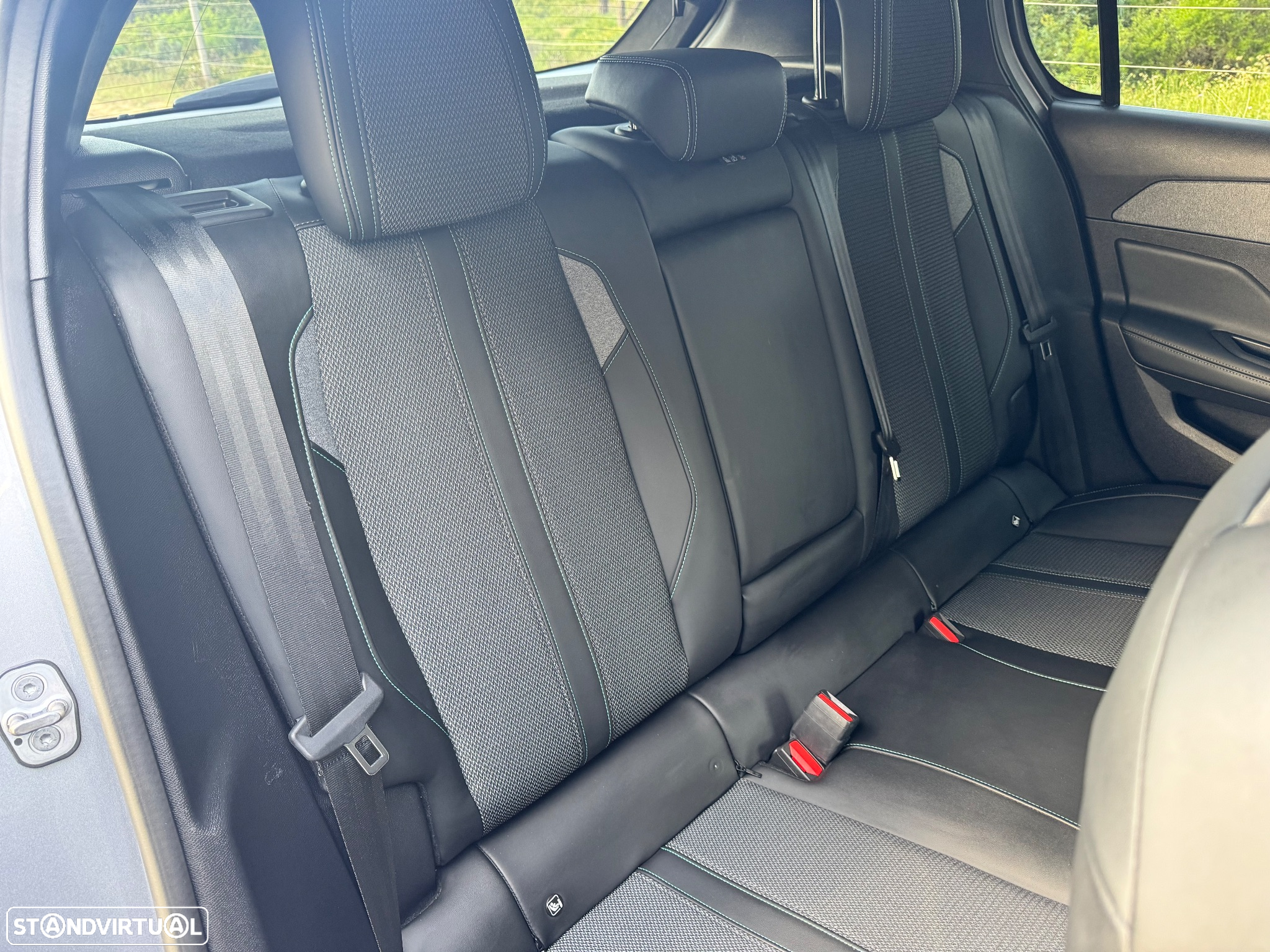 Peugeot 308 1.5 BlueHDi Allure EAT8 - 16